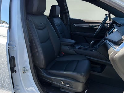 2026 Cadillac XT5 Luxury