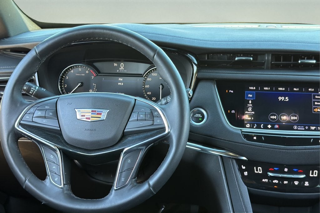 2022 Cadillac XT5 Premium Luxury