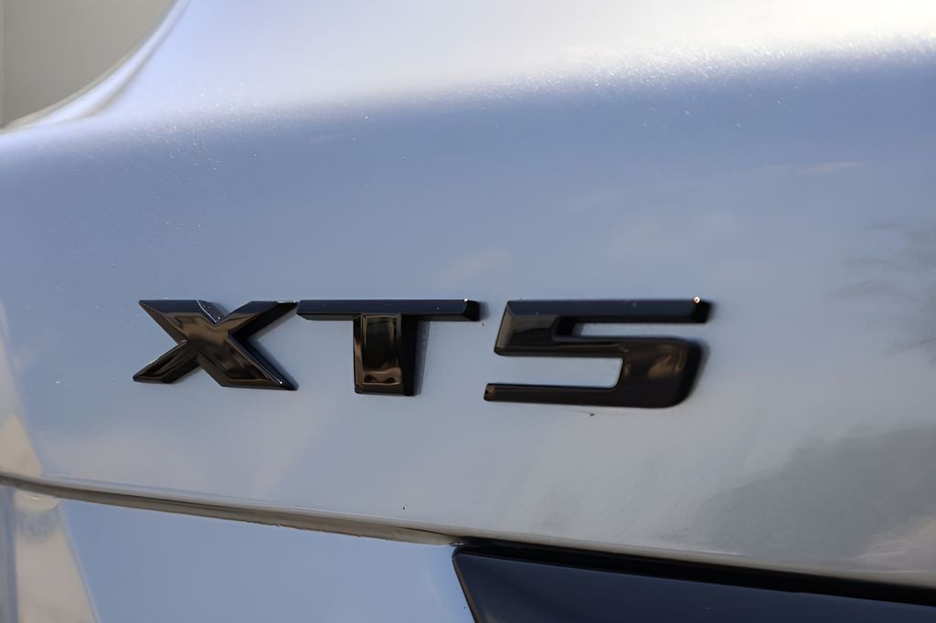 2026 Cadillac XT5 Sport