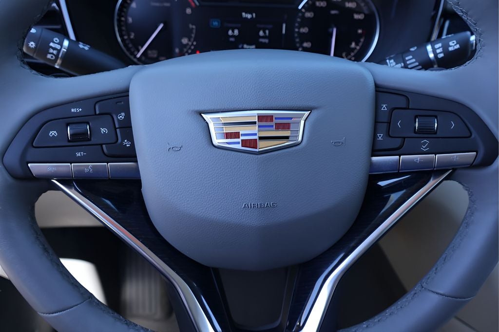 2025 Cadillac XT6 Premium Luxury