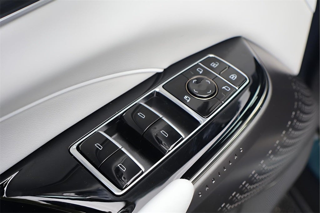 2025 Cadillac LYRIQ Luxury