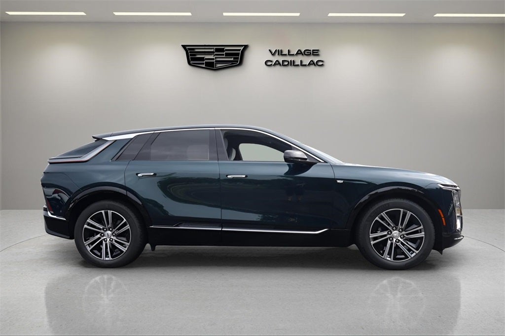 2025 Cadillac LYRIQ Luxury
