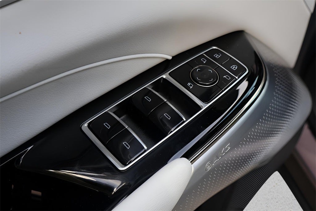 2026 Cadillac LYRIQ Premium Luxury