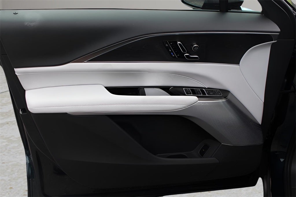 2026 Cadillac LYRIQ Premium Luxury