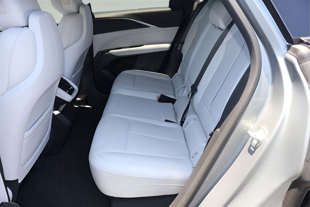 2024 Cadillac LYRIQ Sport