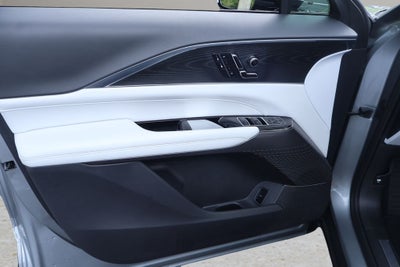 2025 Cadillac LYRIQ Sport