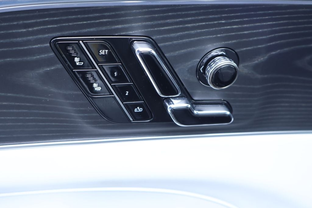 2025 Cadillac LYRIQ Sport