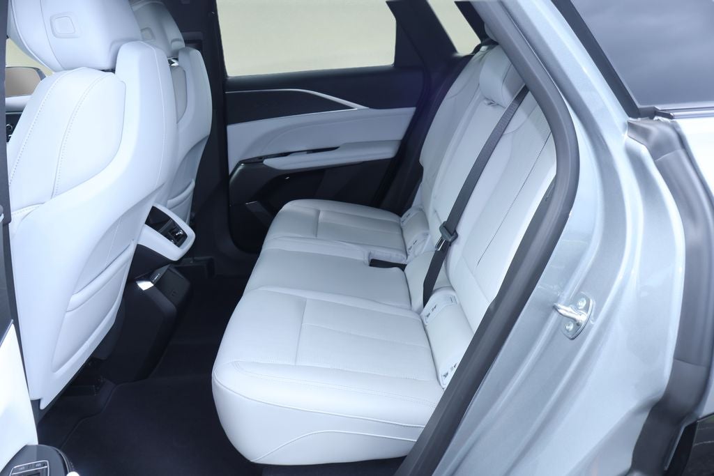 2025 Cadillac LYRIQ Sport