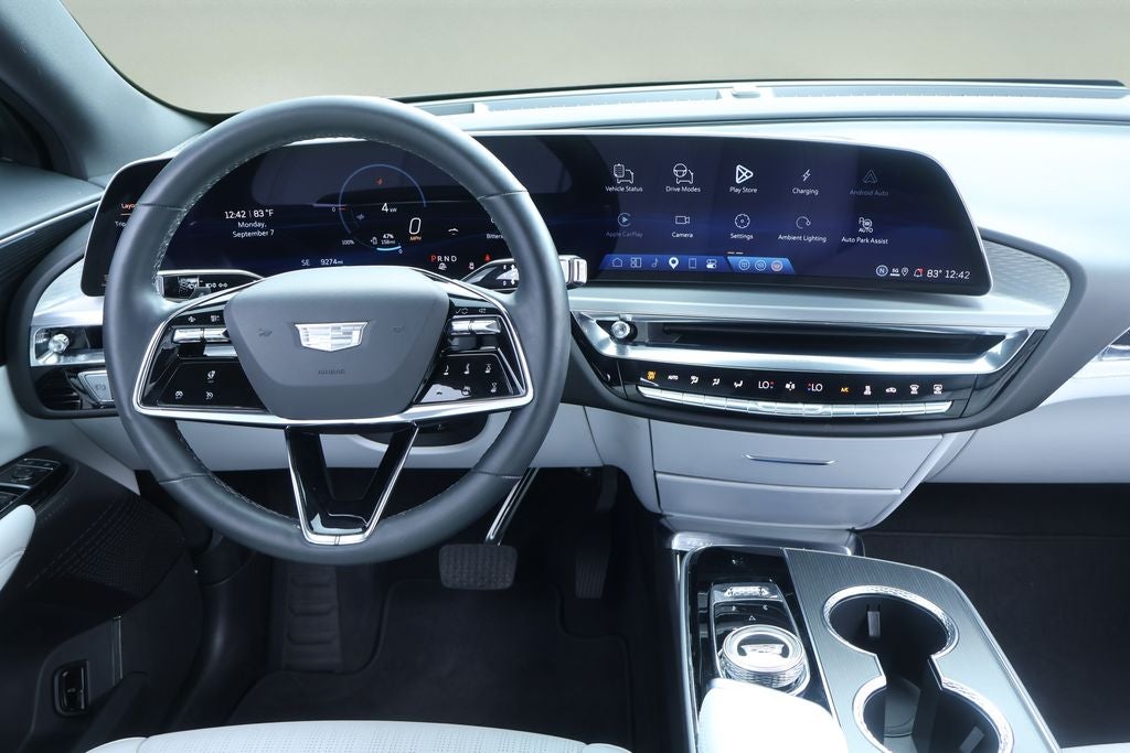 2025 Cadillac LYRIQ Sport