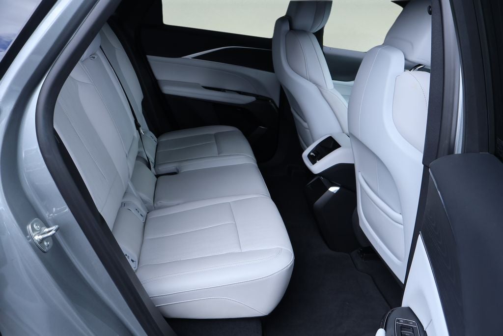 2025 Cadillac LYRIQ Sport