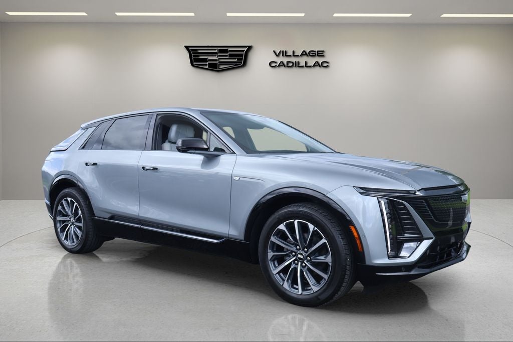 2025 Cadillac LYRIQ Sport