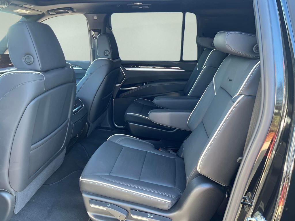 2026 Cadillac Escalade ESV Luxury