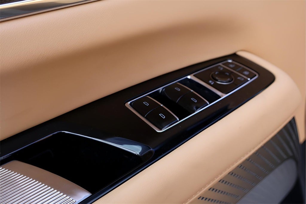 2025 Cadillac ESCALADE IQ Luxury 2