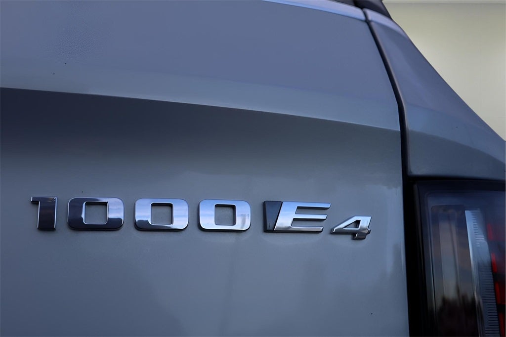 2025 Cadillac ESCALADE IQ Luxury 2