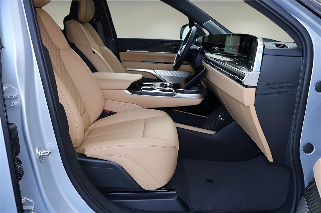 2025 Cadillac ESCALADE IQ Luxury 2