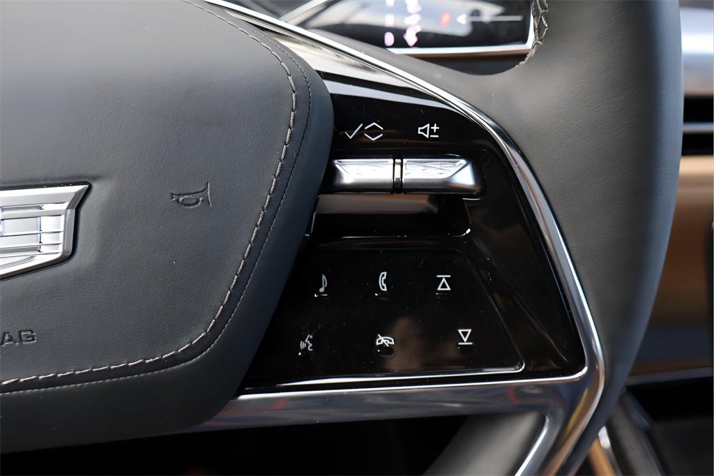 2025 Cadillac ESCALADE IQ Luxury 2