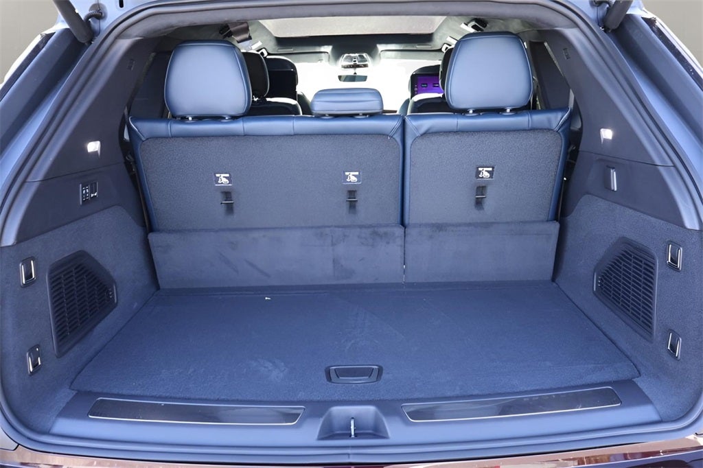 2025 Cadillac ESCALADE IQ Luxury 2