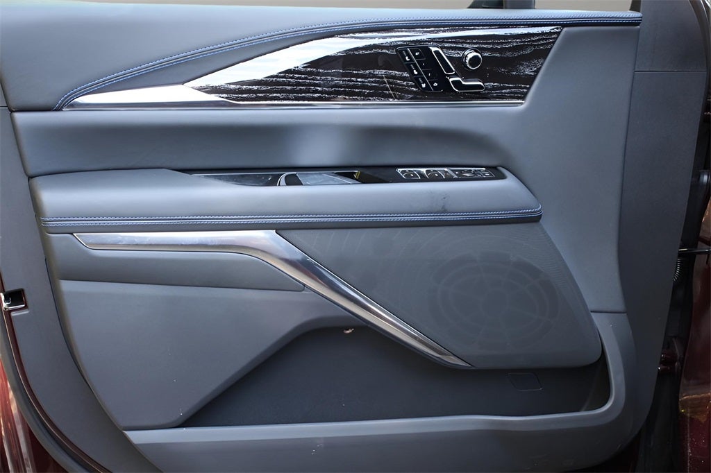 2025 Cadillac ESCALADE IQ Sport 1