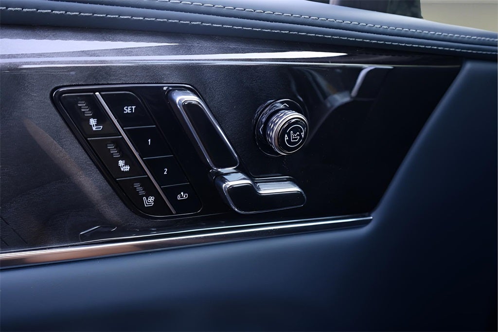 2025 Cadillac ESCALADE IQ Sport 2