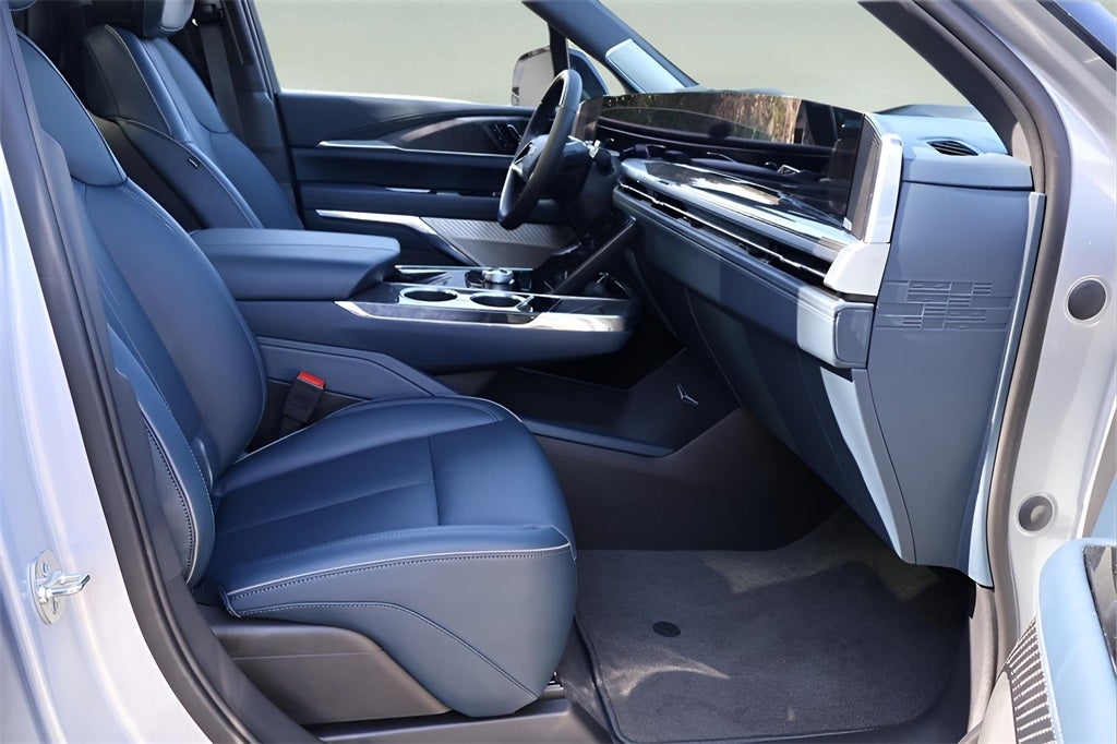 2025 Cadillac ESCALADE IQ Sport 2