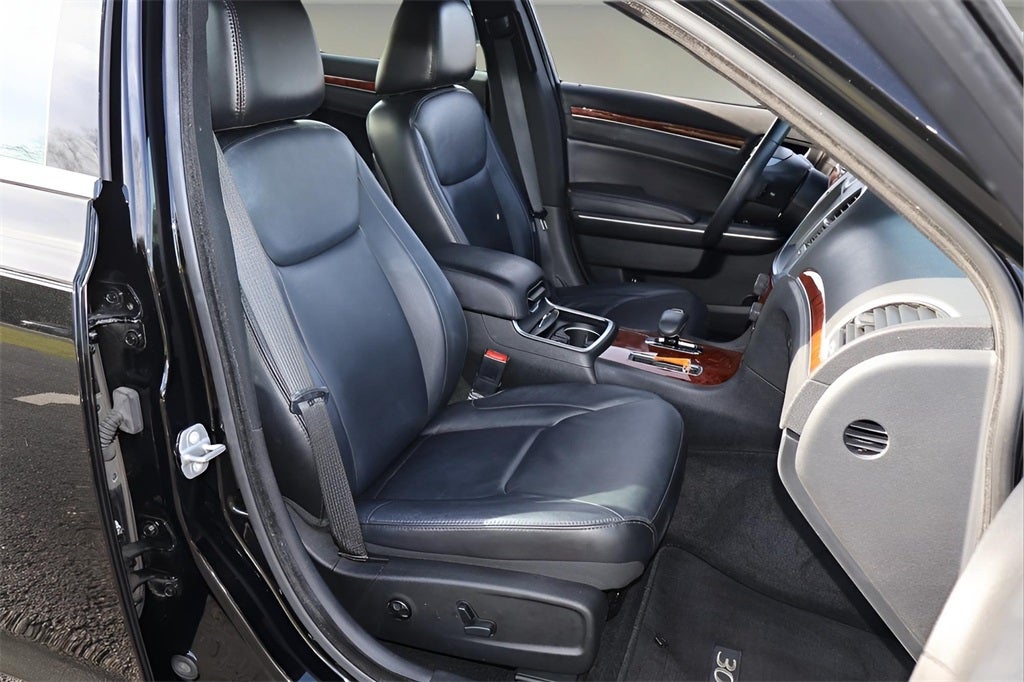 2014 Chrysler 300 Base