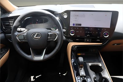2025 Lexus NX 350h Premium