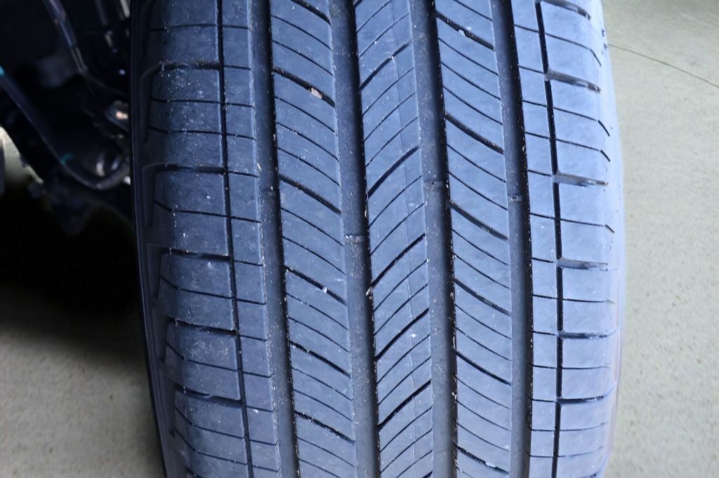 2025 Toyota RAV4 Hybrid XLE Premium