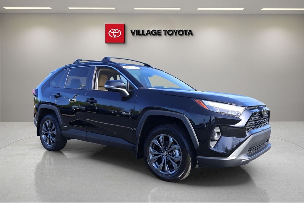 2025 Toyota RAV4 Hybrid XLE Premium