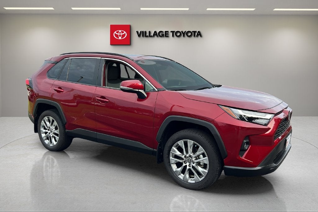 2025 Toyota RAV4 XLE Premium