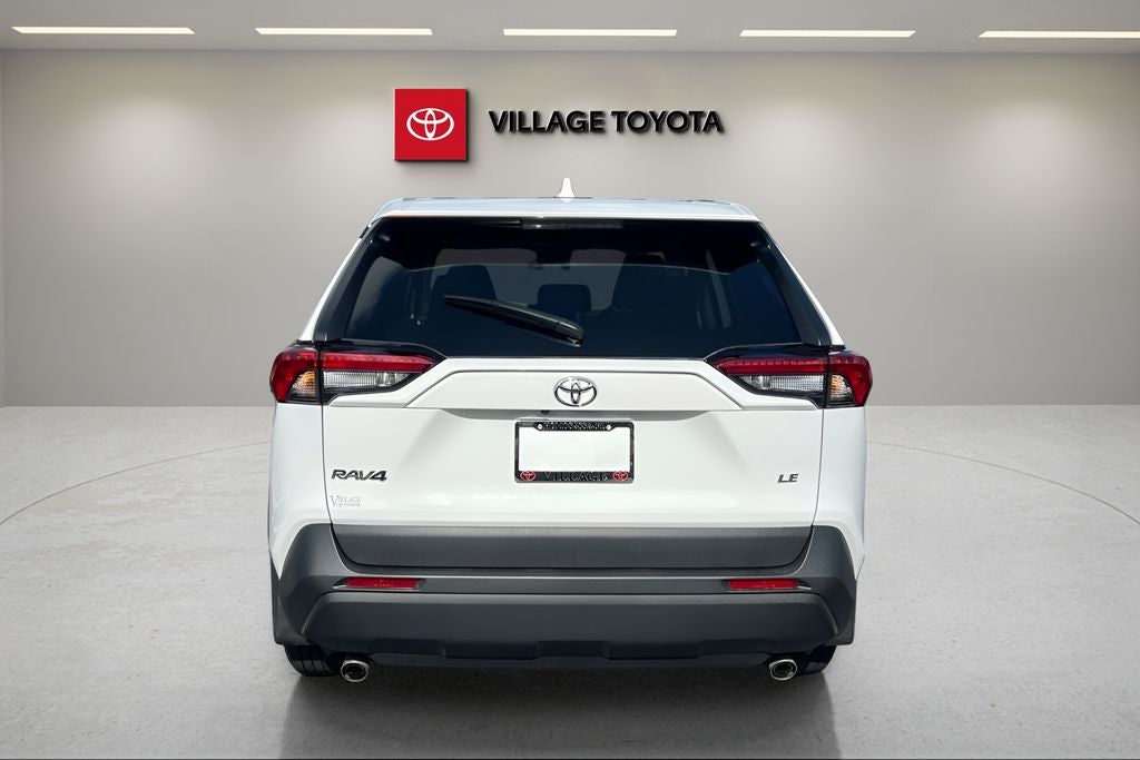2025 Toyota RAV4 LE