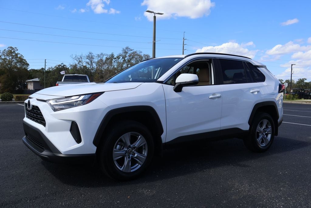 2025 Toyota RAV4 XLE