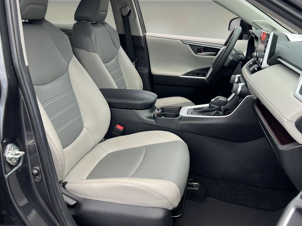 2020 Toyota RAV4 Limited