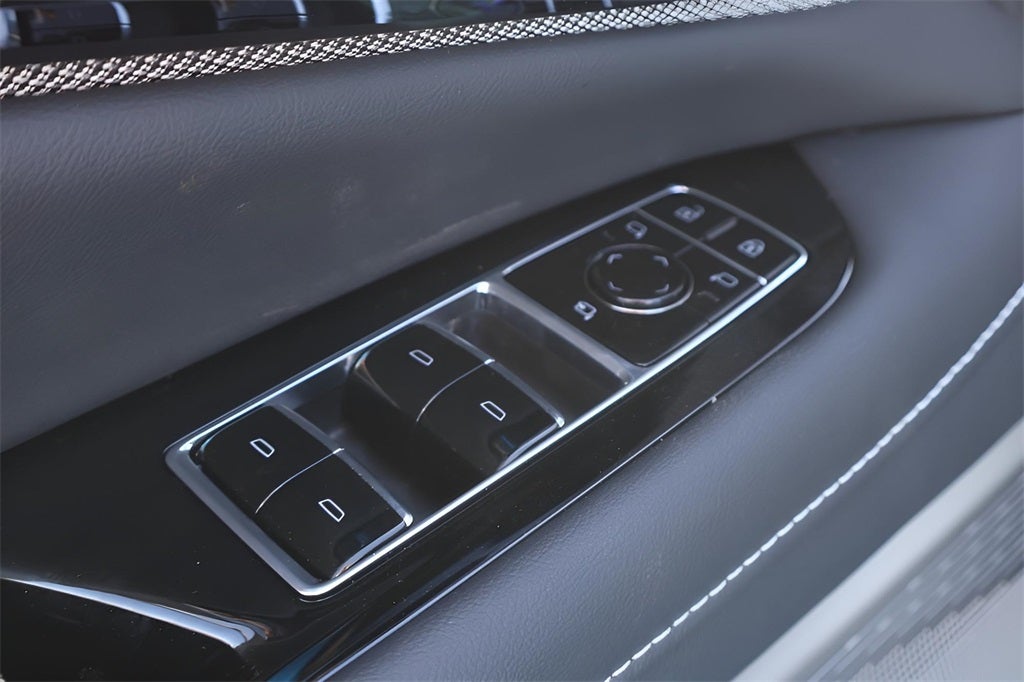 2026 Cadillac OPTIQ Premium Luxury