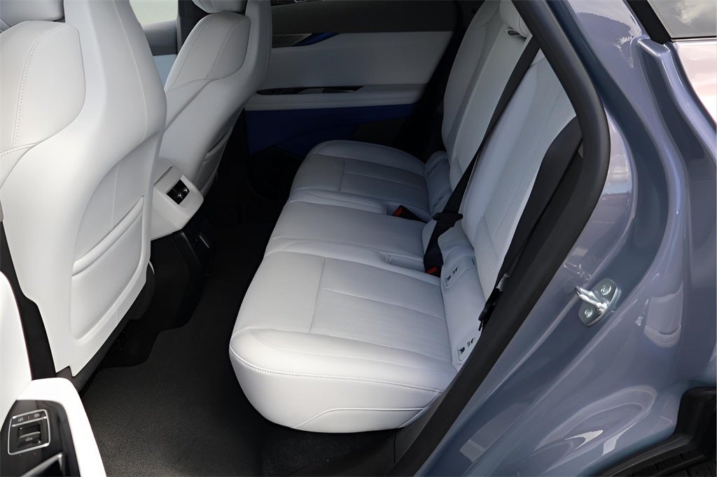 2025 Cadillac OPTIQ Luxury