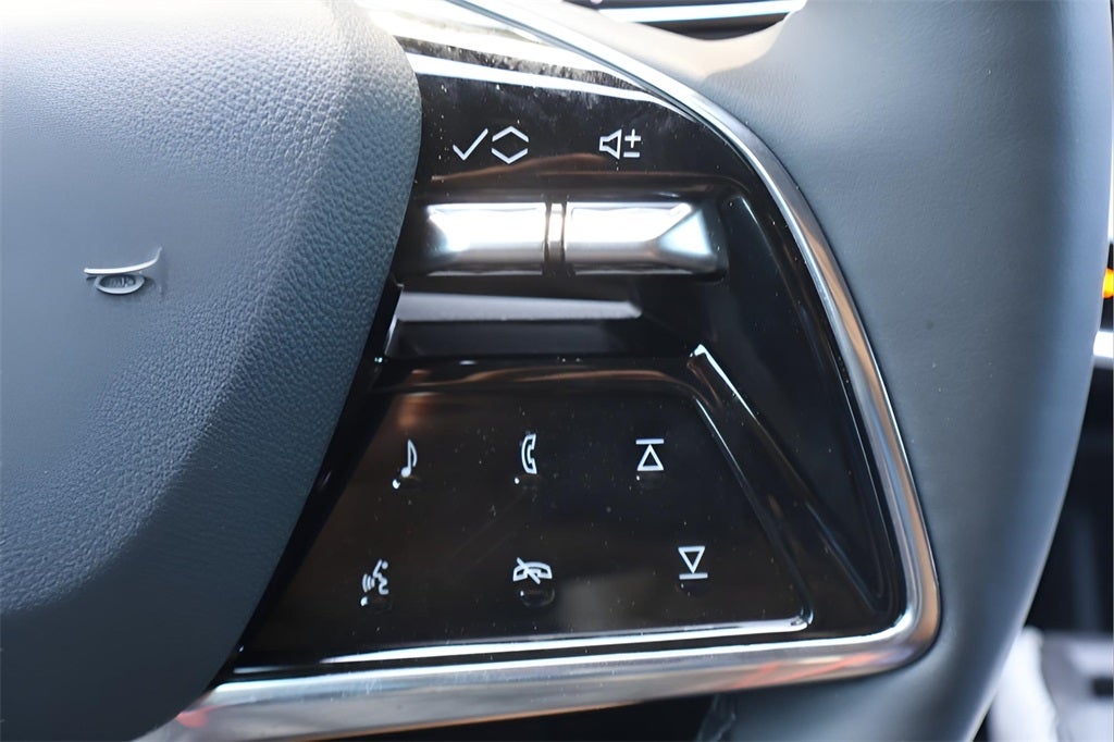 2025 Cadillac OPTIQ SPORT 1