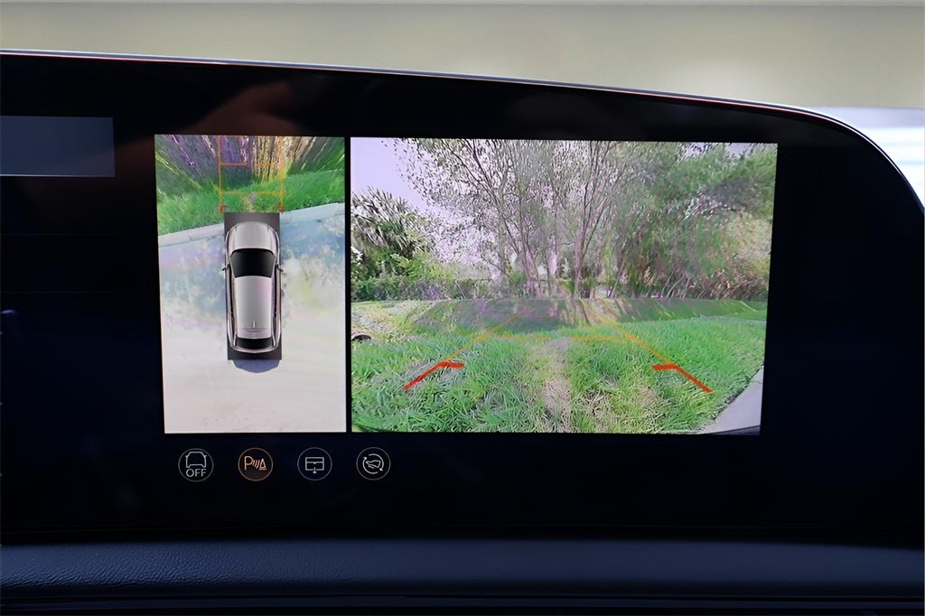 2025 Cadillac OPTIQ SPORT 1