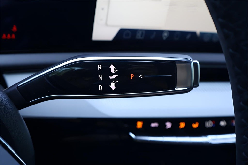 2025 Cadillac OPTIQ SPORT 1