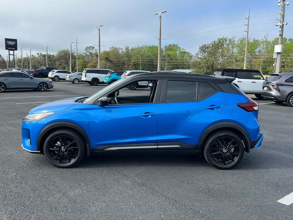 2023 Nissan Kicks SR