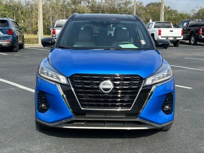 2023 Nissan Kicks SR