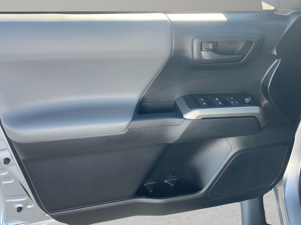 2019 Toyota Tacoma SR5 V6