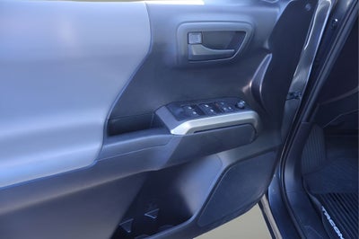 2020 Toyota Tacoma SR5 V6