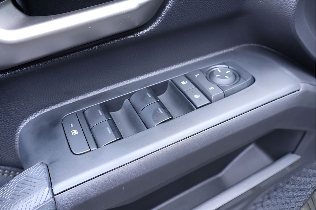 2025 Toyota Tacoma Hybrid Limited