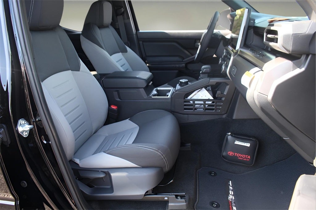 2025 Toyota Tacoma Hybrid TRD Off Road