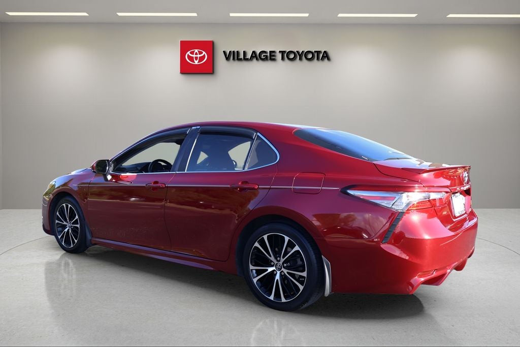 2018 Toyota Camry SE