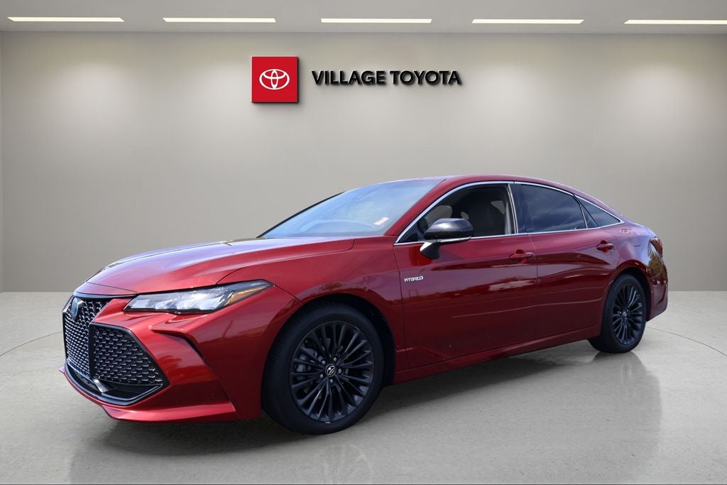 2019 Toyota Avalon Hybrid XSE