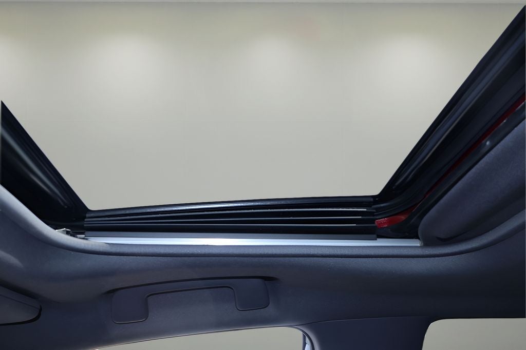 2019 Toyota Avalon Hybrid XSE