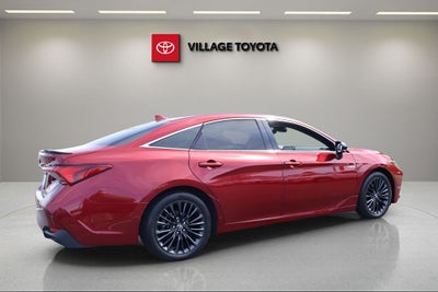 2019 Toyota Avalon Hybrid XSE