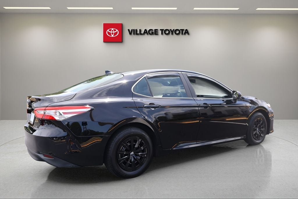 2019 Toyota Camry Hybrid LE