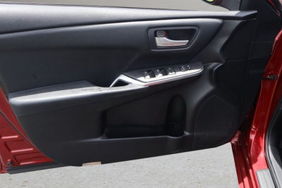 2016 Toyota Camry SE