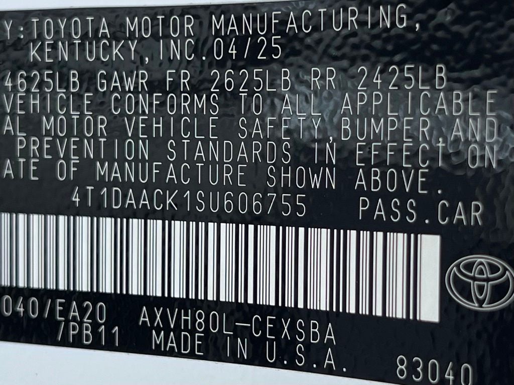 2025 Toyota Camry SE